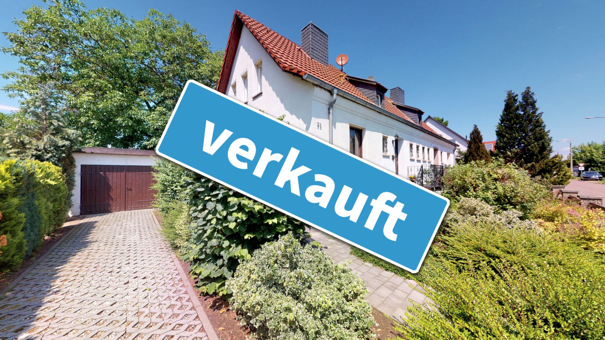 Doppelhaushälfte mit schönem Gartengrundstück, Terrasse, Garage und